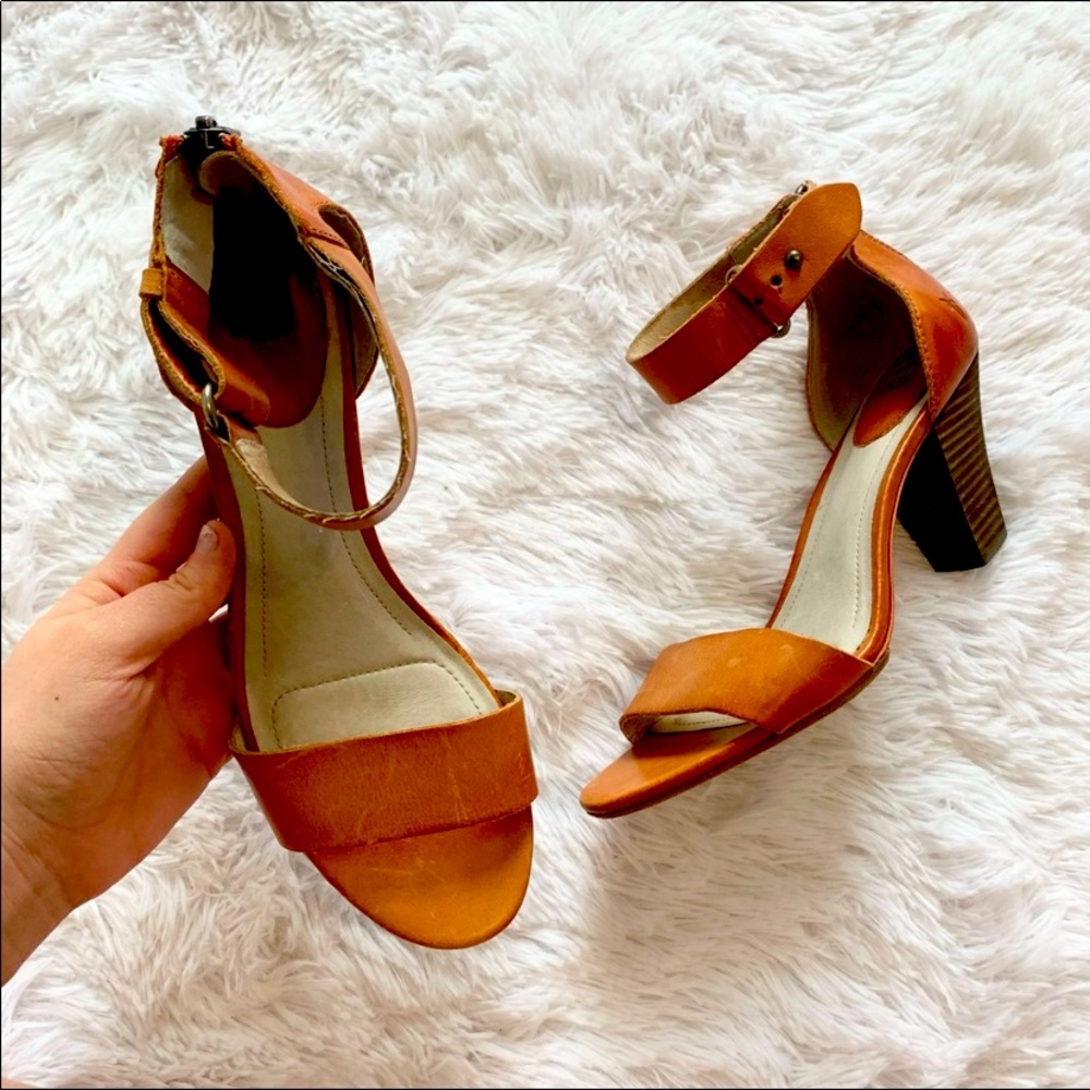 Frey Sandals